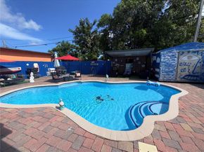 5720 SW 39th St, West Park FL 33023