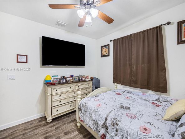 415 SE 34th Ter, Homestead FL 33033