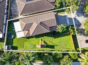 415 SE 34th Ter, Homestead FL 33033