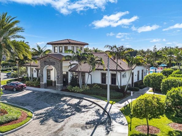 415 SE 34th Ter, Homestead FL 33033