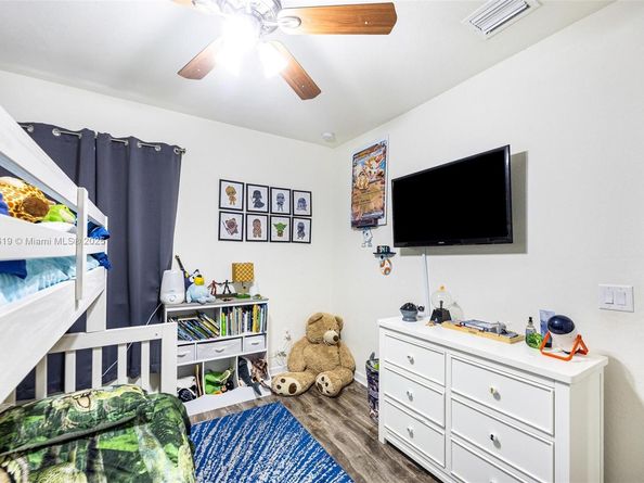 415 SE 34th Ter, Homestead FL 33033