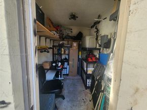 10875 NW 8th St, Pembroke Pines FL 33026