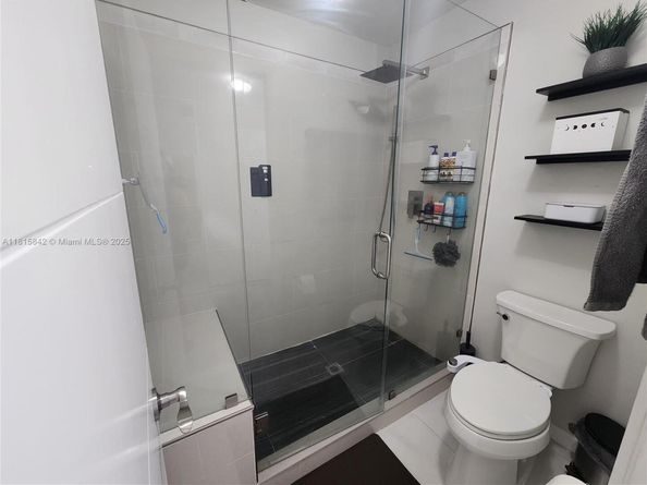 10875 NW 8th St, Pembroke Pines FL 33026