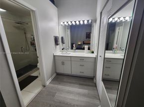 10875 NW 8th St, Pembroke Pines FL 33026