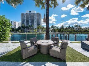 449 Holiday Dr, Hallandale Beach FL 33009