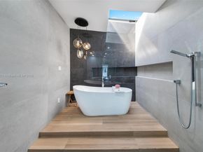 449 Holiday Dr, Hallandale Beach FL 33009