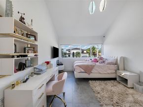 449 Holiday Dr, Hallandale Beach FL 33009