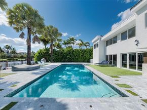 449 Holiday Dr, Hallandale Beach FL 33009