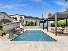 2448 Okeechobee Ln, Fort Lauderdale FL 33312