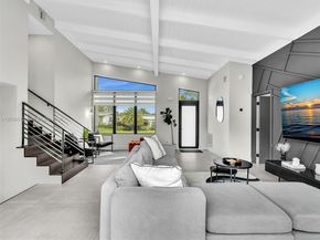 2448 Okeechobee Ln, Fort Lauderdale FL 33312