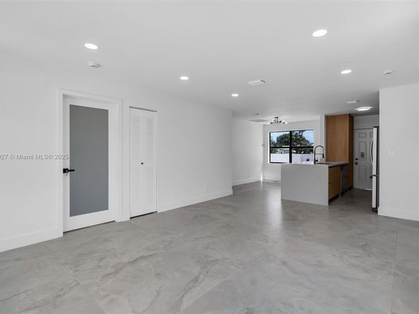 4100 SW 20th St, Hollywood FL 33023