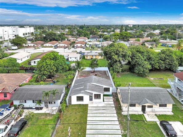 4100 SW 20th St, Hollywood FL 33023
