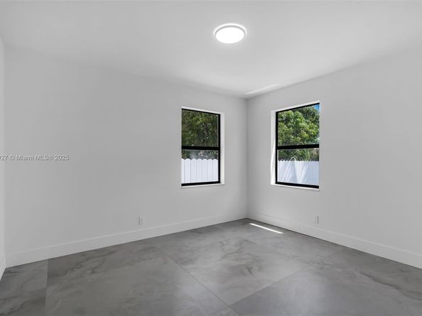 4100 SW 20th St, Hollywood FL 33023