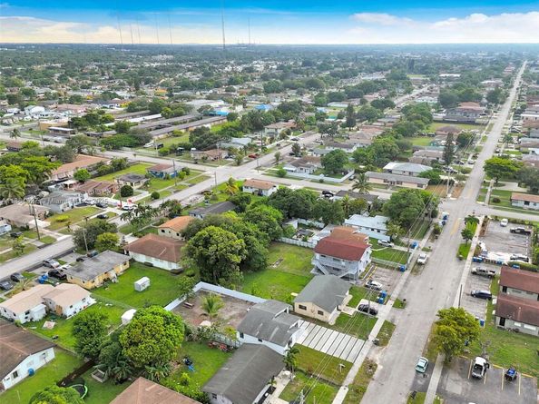 4100 SW 20th St, Hollywood FL 33023