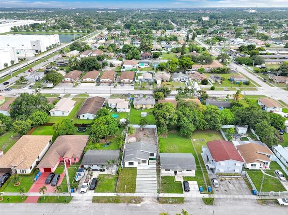 4100 SW 20th St, Hollywood FL 33023