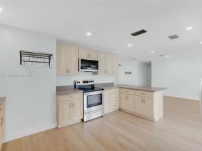 1310 NW 42nd St, Oakland Park FL 33309