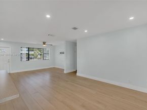 1310 NW 42nd St, Oakland Park FL 33309