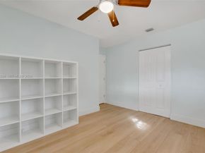 1310 NW 42nd St, Oakland Park FL 33309