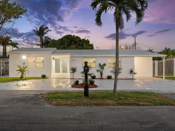 5365 SW 97th Ct, Miami FL 33165
