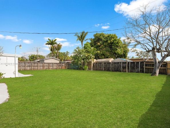 5365 SW 97th Ct, Miami FL 33165