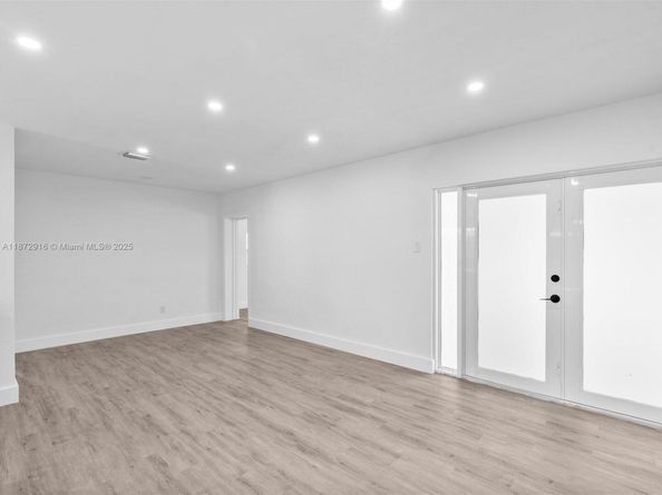 5365 SW 97th Ct, Miami FL 33165