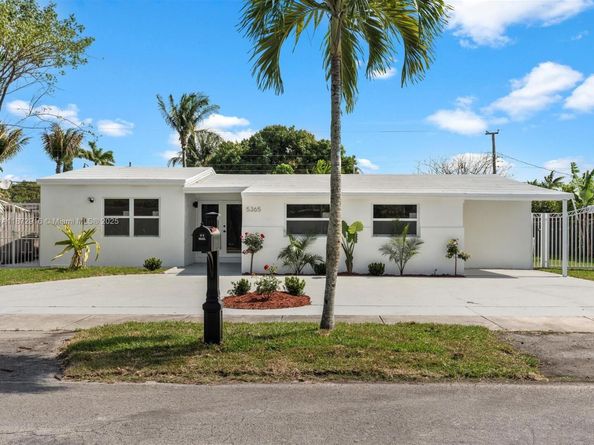 5365 SW 97th Ct, Miami FL 33165