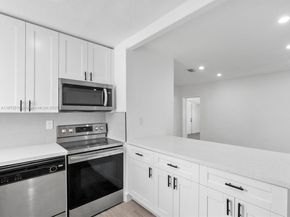 5365 SW 97th Ct, Miami FL 33165