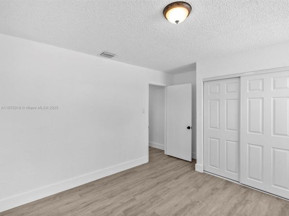 5365 SW 97th Ct, Miami FL 33165