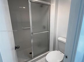 3701 N Country Club Dr 201, Aventura FL 33180