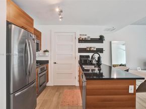 3301 NE 1st Ave L0302, Miami FL 33137