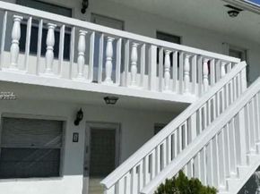 514 S C St 4, Lake Worth FL 33460