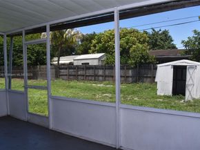 3041 N 74th Ave, Hollywood FL 33024