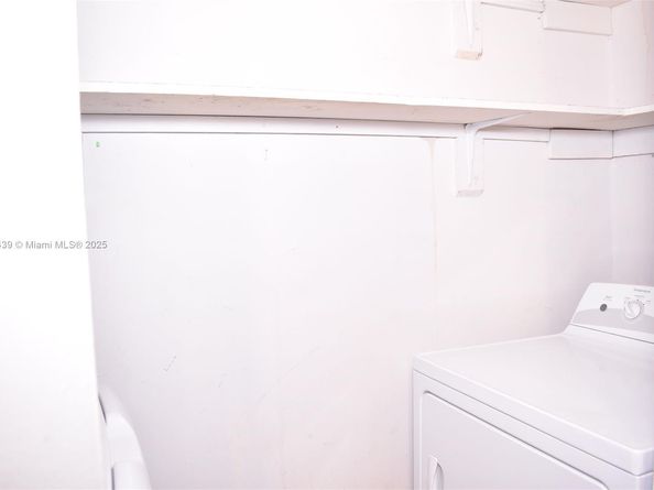 3041 N 74th Ave, Hollywood FL 33024