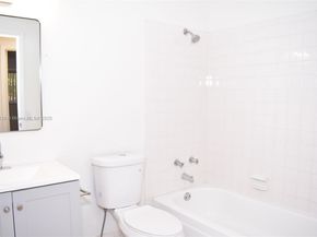 3041 N 74th Ave, Hollywood FL 33024