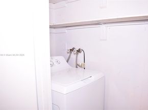 3041 N 74th Ave, Hollywood FL 33024