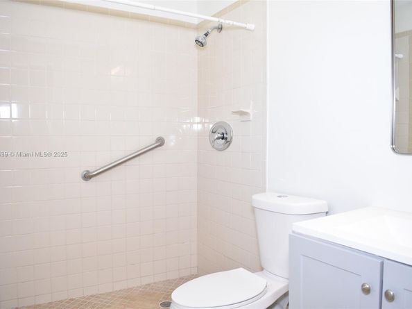 3041 N 74th Ave, Hollywood FL 33024