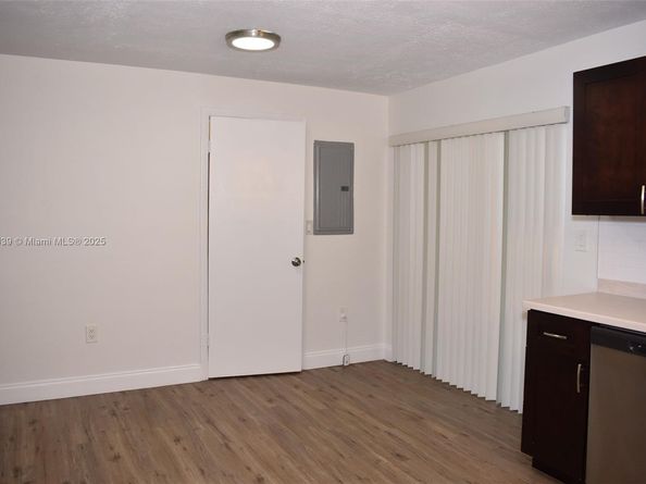 3041 N 74th Ave, Hollywood FL 33024
