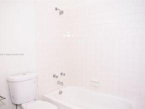 3041 N 74th Ave, Hollywood FL 33024