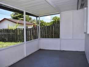 3041 N 74th Ave, Hollywood FL 33024