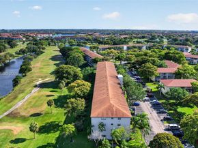 101 SW 132nd Way 213J, Pembroke Pines FL 33027