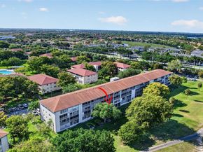 101 SW 132nd Way 213J, Pembroke Pines FL 33027