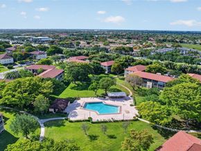 101 SW 132nd Way 213J, Pembroke Pines FL 33027