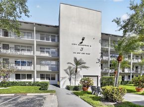 101 SW 132nd Way 213J, Pembroke Pines FL 33027