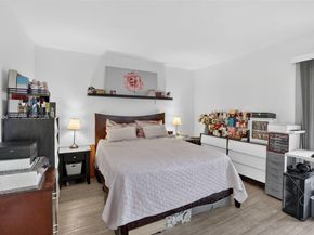 101 SW 132nd Way 213J, Pembroke Pines FL 33027