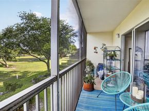 101 SW 132nd Way 213J, Pembroke Pines FL 33027