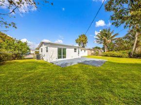 1260 NW 188th St, Miami Gardens FL 33169
