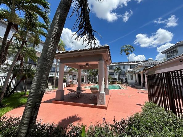 721 SW 148th Ave 305, Sunrise FL 33325