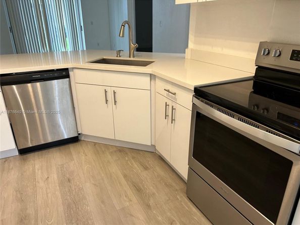 721 SW 148th Ave 305, Sunrise FL 33325
