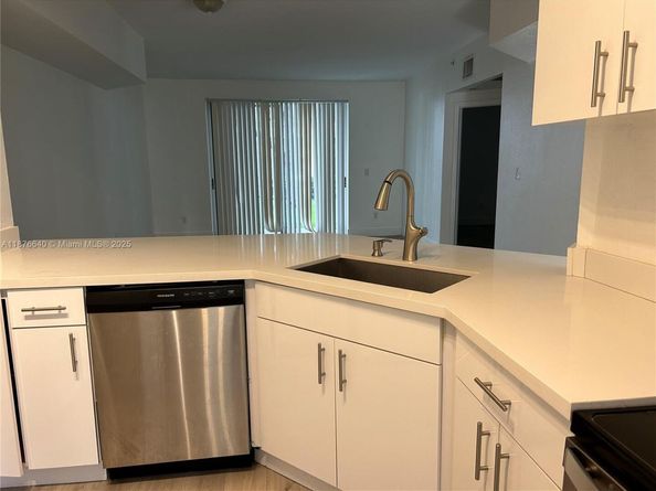 721 SW 148th Ave 305, Sunrise FL 33325