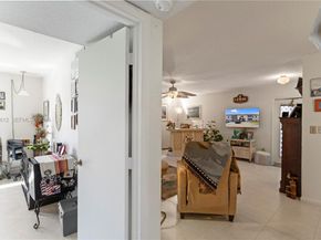 452 N Laurel Dr 1503, Margate FL 33063